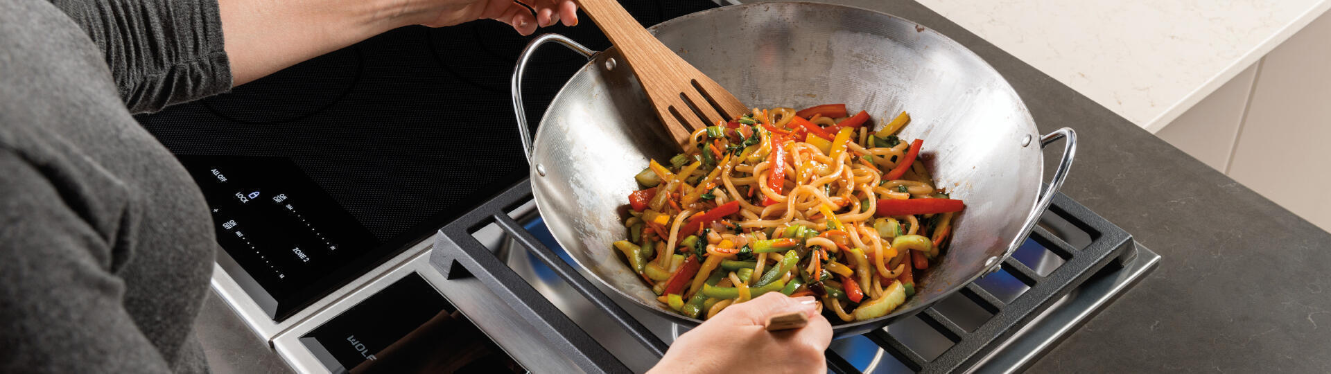wok stirfry with module cooktop